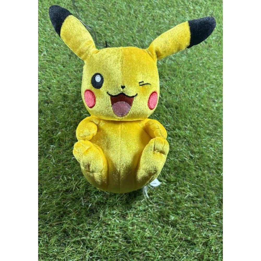 Tomy 2016 Pokemon Winking Pikachu Plushie - 9" Soft Toy Plush Pre Owned!